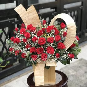 LẴNG HOA HỒNG ĐỎ CHÚC MỪNG - KIÊU HÃNH - HT-0167