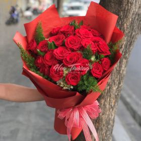 BÓ HOA HỒNG ĐỎ CHÚC MỪNG - THẮM TƯƠI - HT-0175