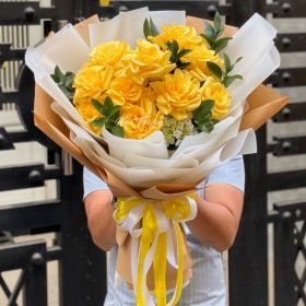 BÓ HOA HỒNG VÀNG CHÚC MỪNG - NẮNG VƯƠN MÌNH - HT-0185