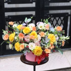 HỘP HOA TƯƠI CHÚC MỪNG ĐẦY MÀU SẮC - HT-0219